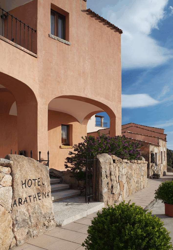 Hotel Arathena San Pantaleo Eksteriør billede